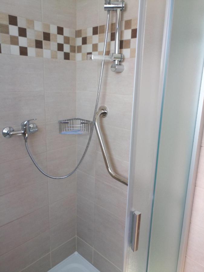 Ubytovací komplex penzion ATHENA Nova Vcelnice Exterior foto